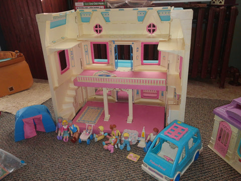 fisher price 1993 dream house doll house.