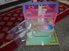 fisher price 1993 dream house doll house.